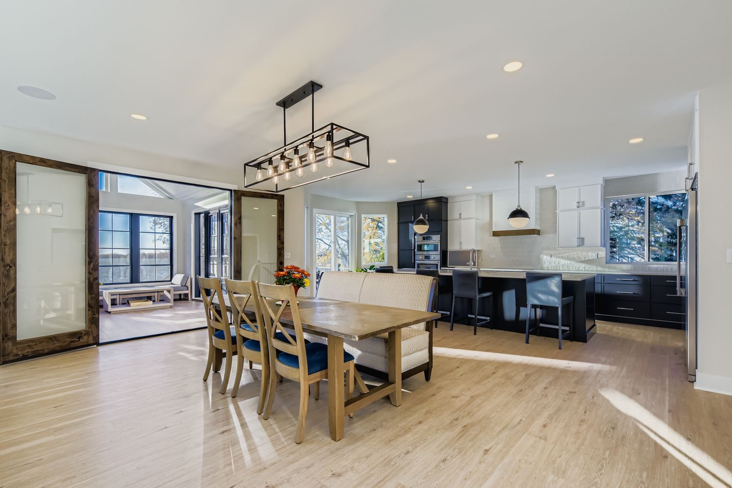 The Chain O'Lakes Lakehouse — Dining Room