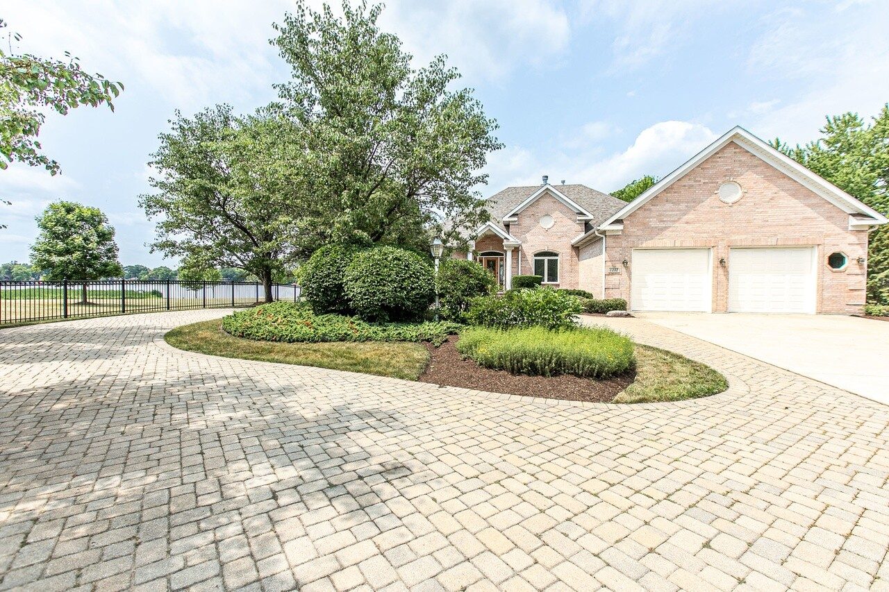 The Chain O'Lakes Lakehouse — before