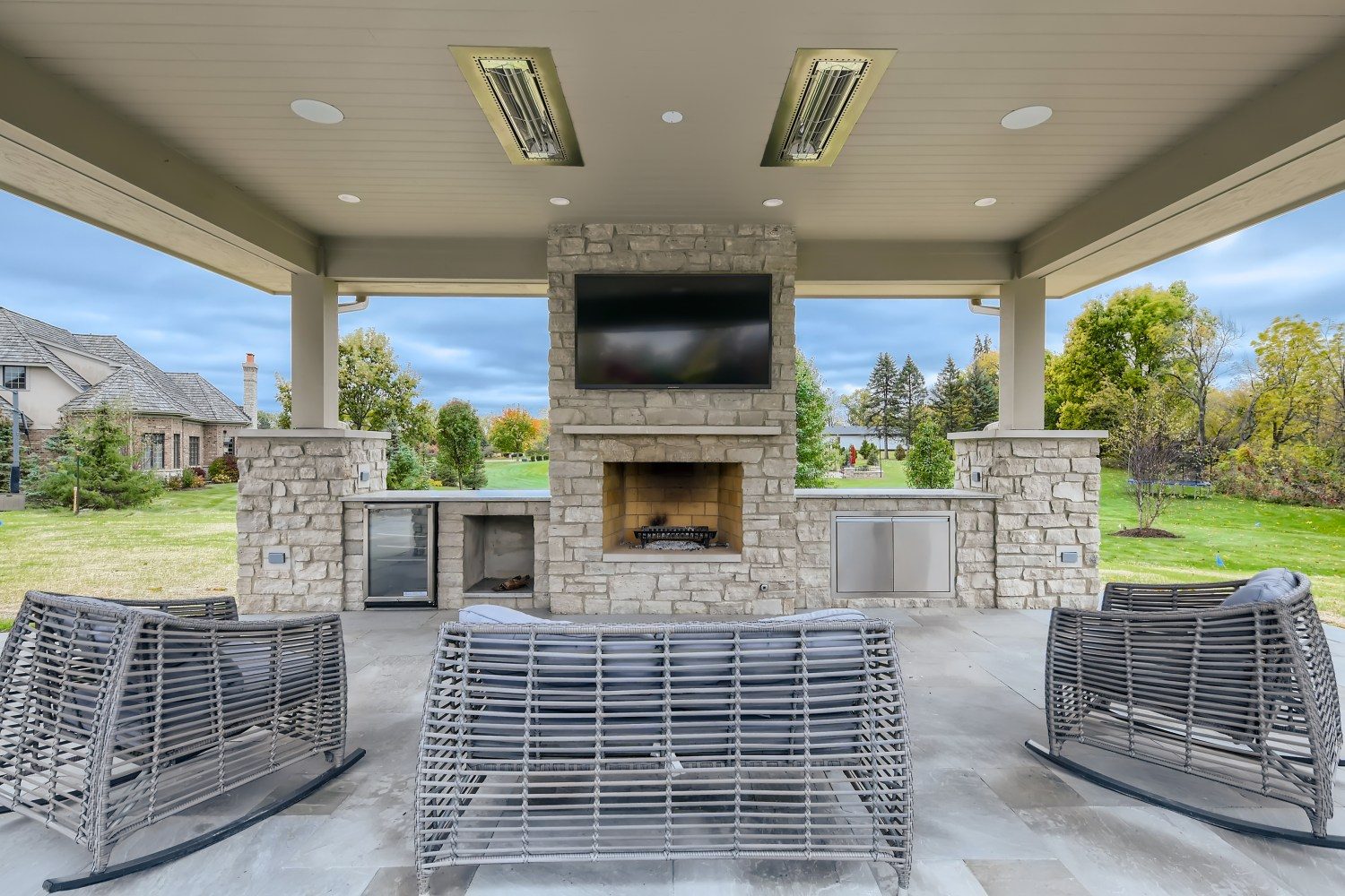 The Kildeer Outdoor Resort — Patio