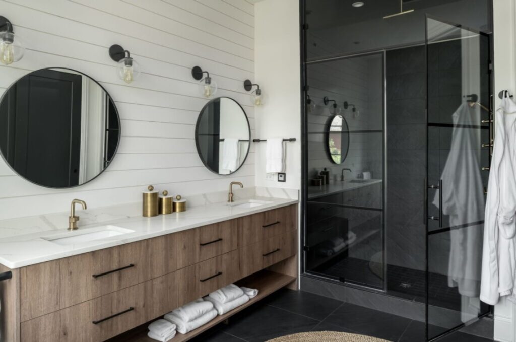 Bathroom Renovation Ideas: Maximizing Space and Style
