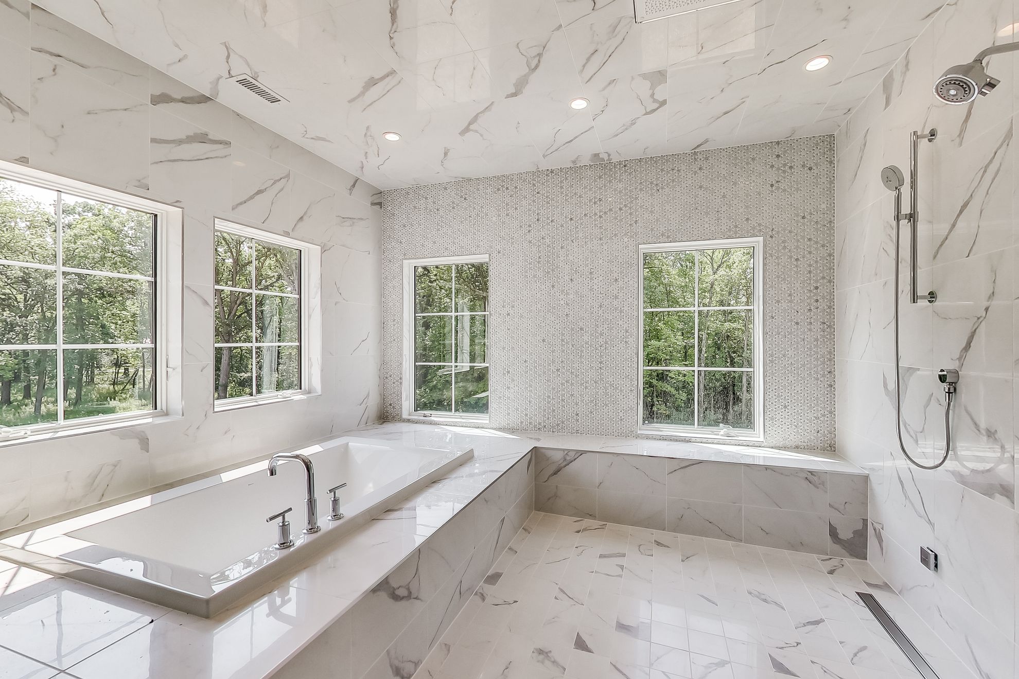The 1885 Evanston Lower Level — Primary Bathroom
