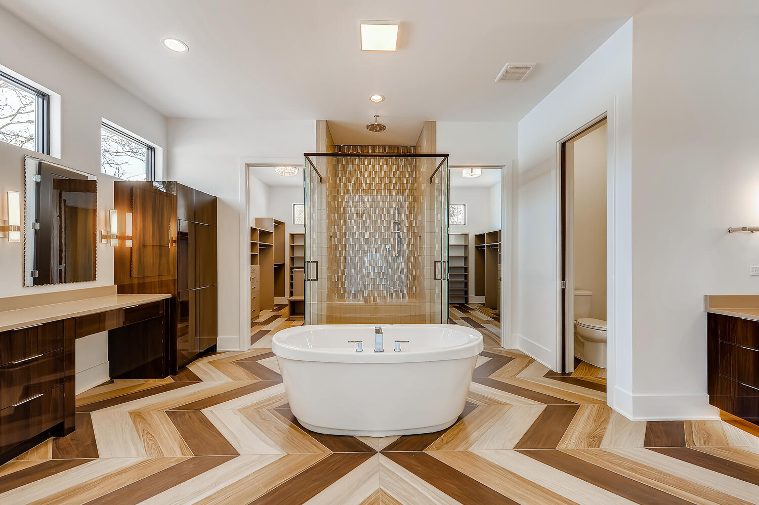 The 1885 Evanston Lower Level — Primary Bathroom