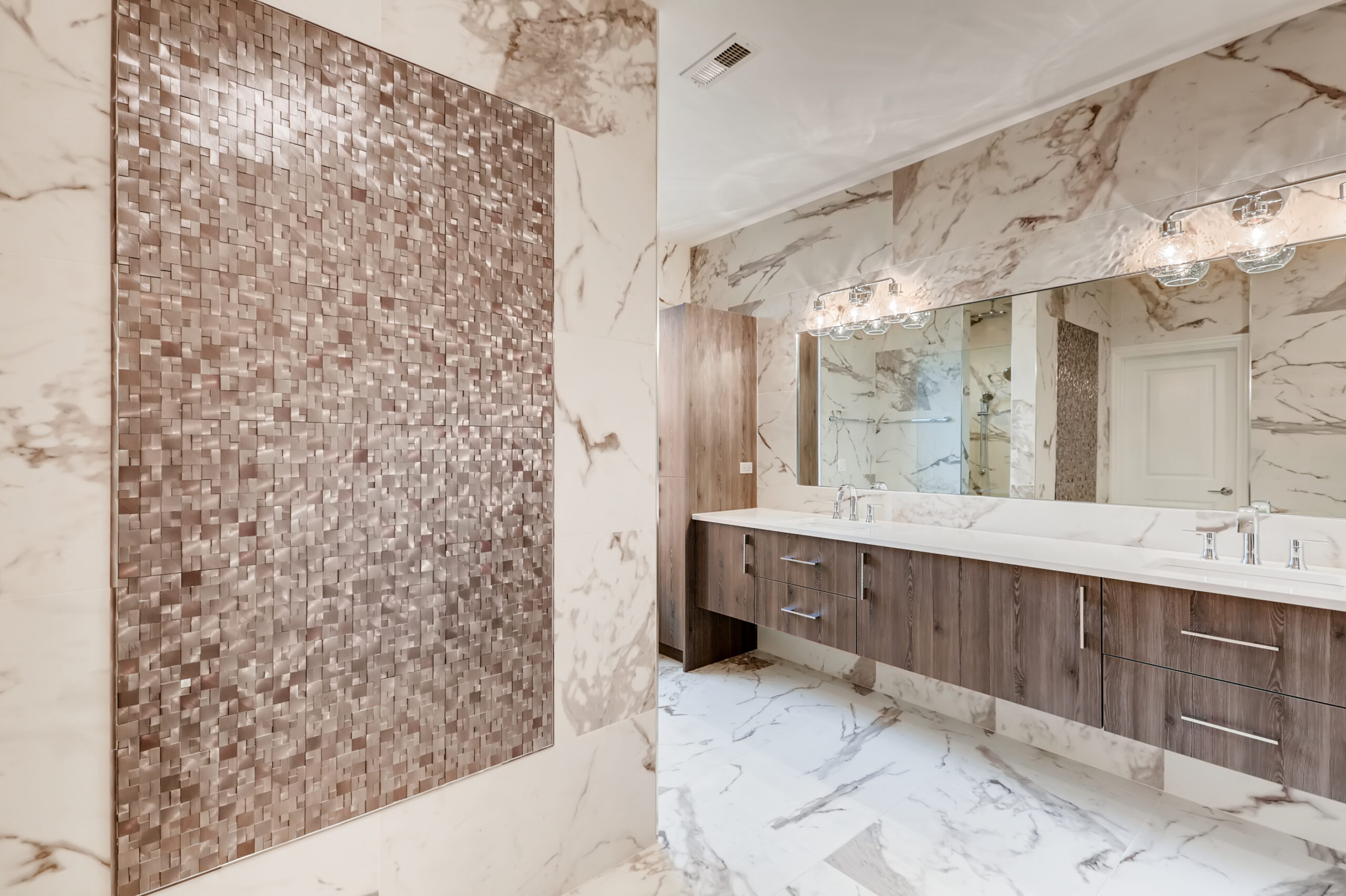 The 1885 Evanston Lower Level — Primary Bathroom
